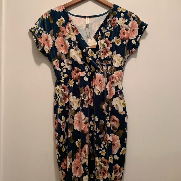 Pink blush floral dress - Picture 1 of 3